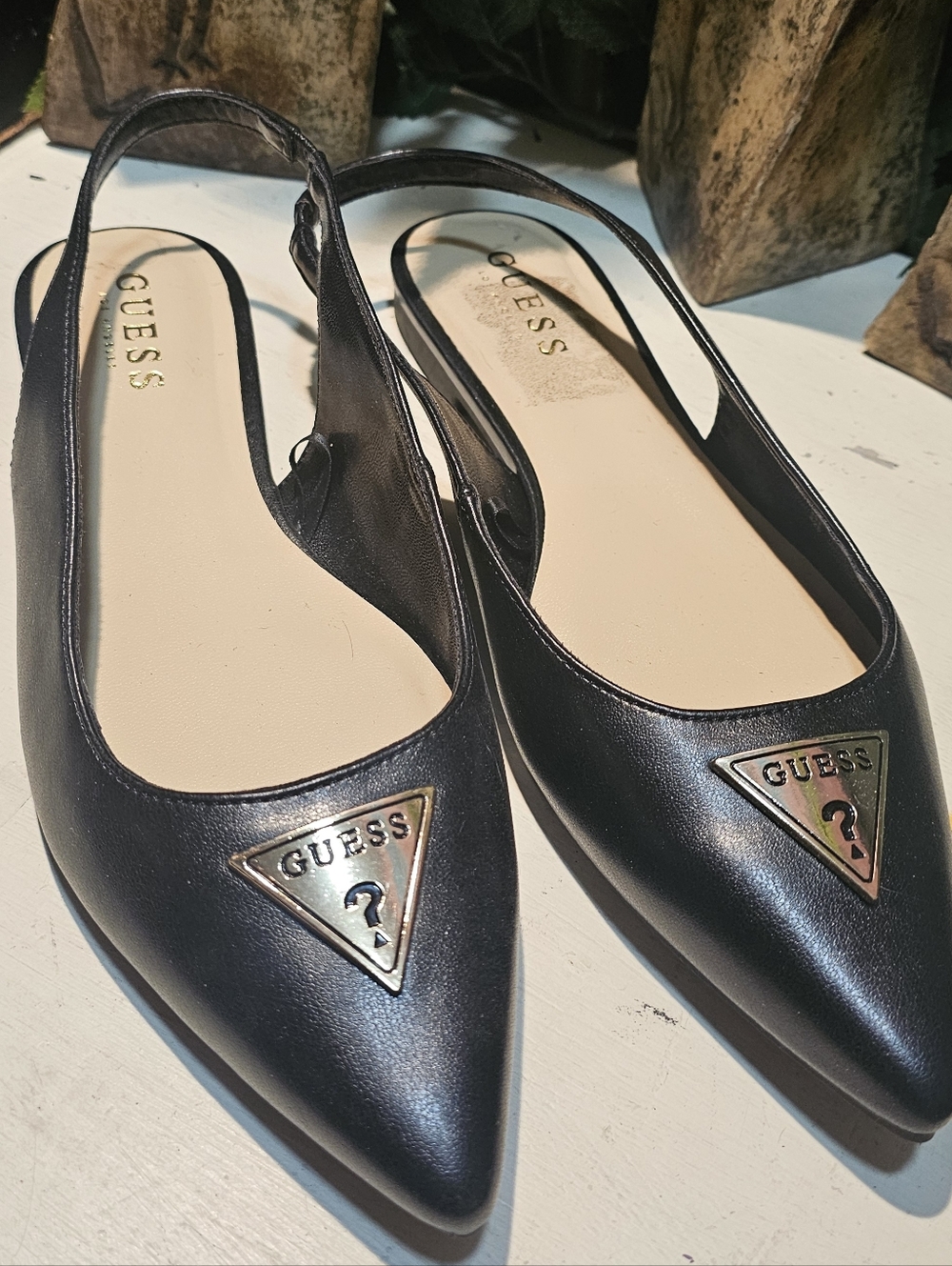 GUESS Black Flats | Size 8.5